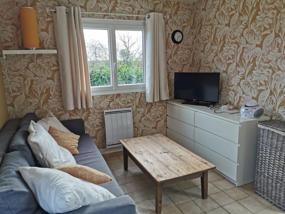 Saint-Aubin-Des-PreauxDependance Au Calme Dans Notre Jardin别墅 外观 照片